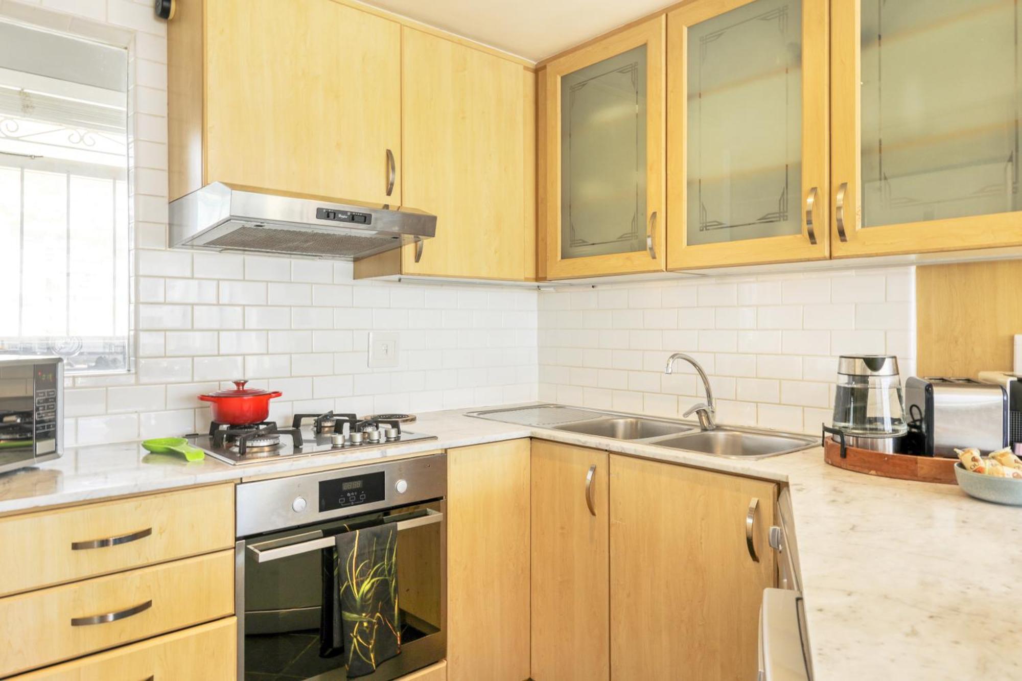 Backup-Powered Bantry Bay View 2 Bed Apartment Κέιπ Τάουν Εξωτερικό φωτογραφία
