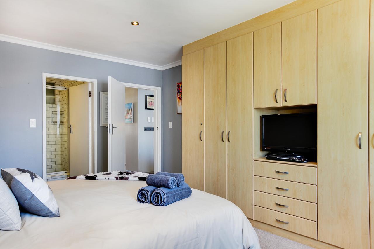 Backup-Powered Bantry Bay View 2 Bed Apartment Κέιπ Τάουν Εξωτερικό φωτογραφία
